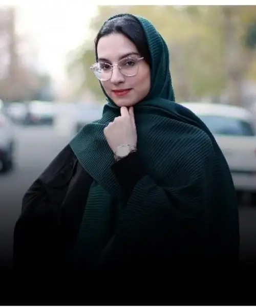 مشاور کنکور انسانی مهرناز سیدی رتبه 3 کنکور